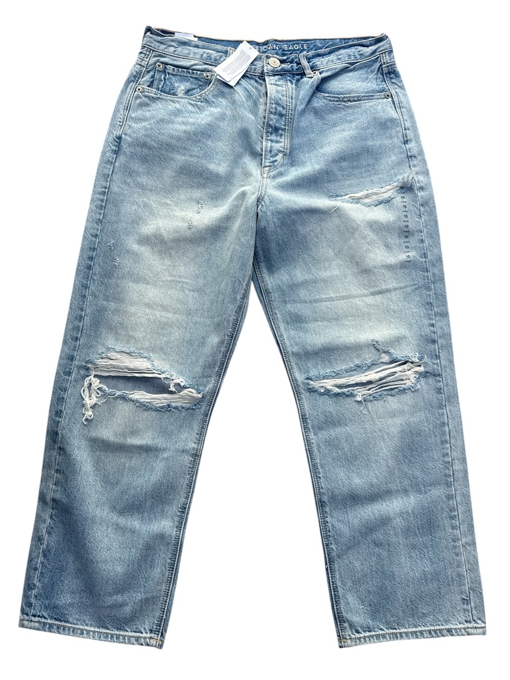 American Eagle Outfitters 90s Boyfriend Light Wash Distressed Jeans short 10